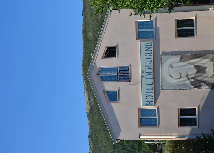 מלון Immagine 3*