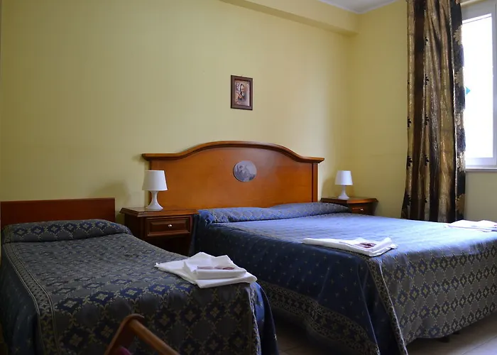 מלון Immagine 3*